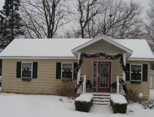 8396 E Richfield Rd, Davison, MI 48423