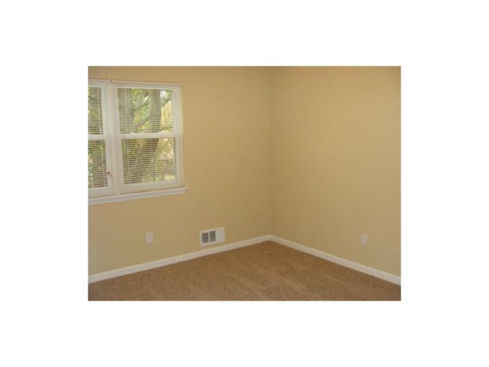 103 Valley Road, Stockbridge, GA 30281