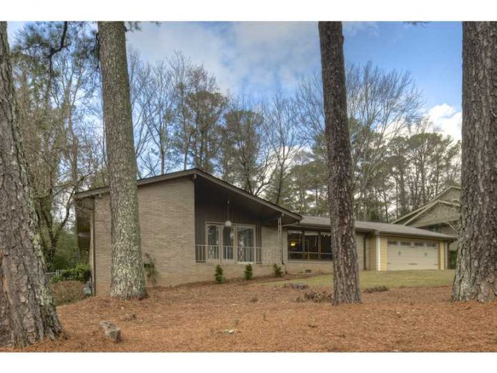 2342 Briarcrest Trail Ne, Atlanta, GA 30345