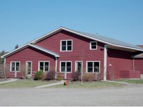 8 Deans Lane, Lyndonville, VT 05851