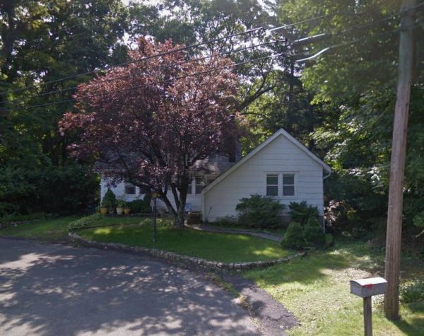 29 Willard Terrace, Stamford, CT 06903