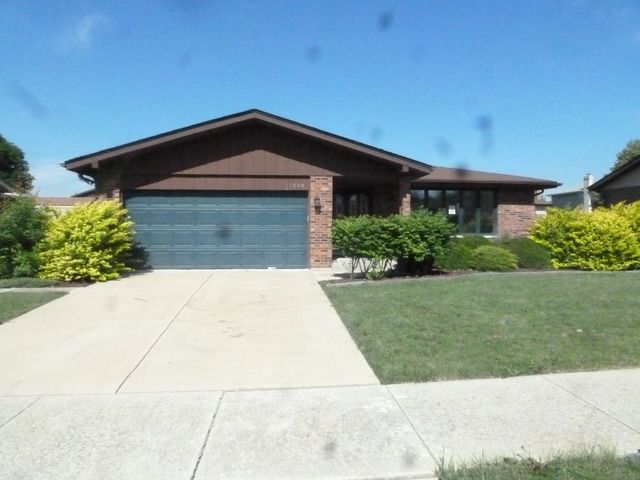 12840 S Mill Rd, Palos Park, IL 60464