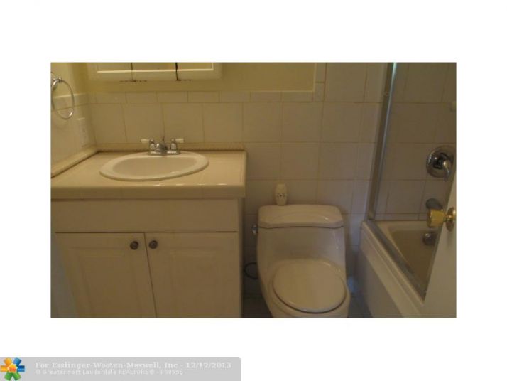 3719 NW 84th Ave # 3B, Fort Lauderdale, FL 33351