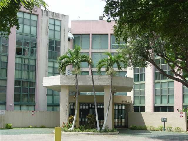 11800 SW 18 ST # 220-4, Miami, FL 33175