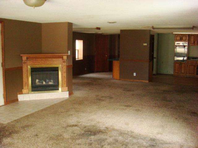 11626 3rd St, Osceola, IN 46561