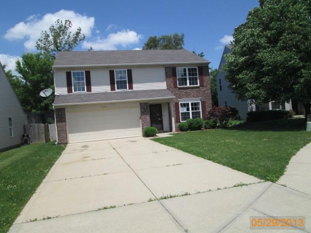 7032 Mars Dr, Indianapolis, IN 46241
