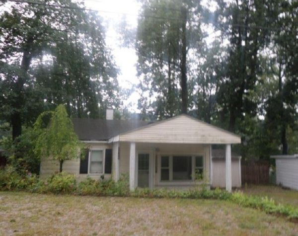 2515 Chippewa Trl, Hastings, MI 49058