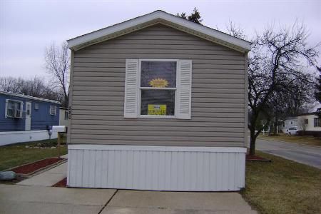 680 Lafferty, Rochester, MI 48307