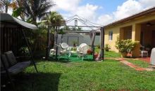 17661 NW 88 AV Hialeah, FL 33018