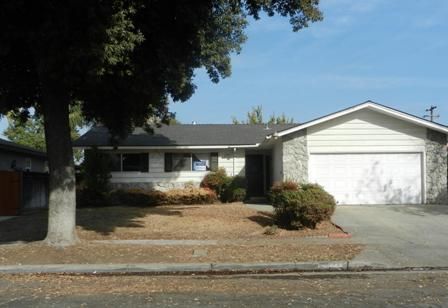 4831 East Cambridge Avenue, Fresno, CA 93703