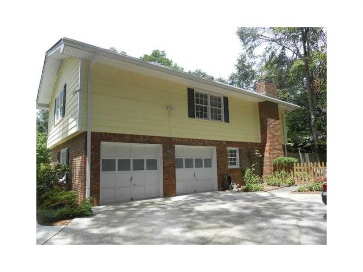 2588 Andover Drive, Atlanta, GA 30360