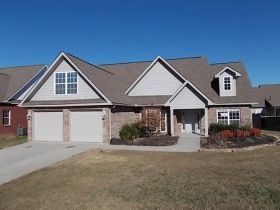 1108 Paul Lankford Dr, Maryville, TN 37801