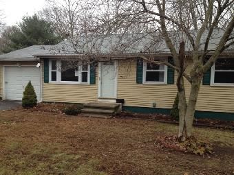 143 Roanoak Ave, Willimantic, CT 06226