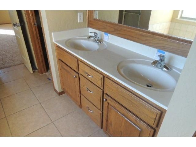 700 SW 157th St, Oklahoma City, OK 73170