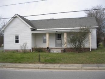 512 S Zion St, Landis, NC 28088