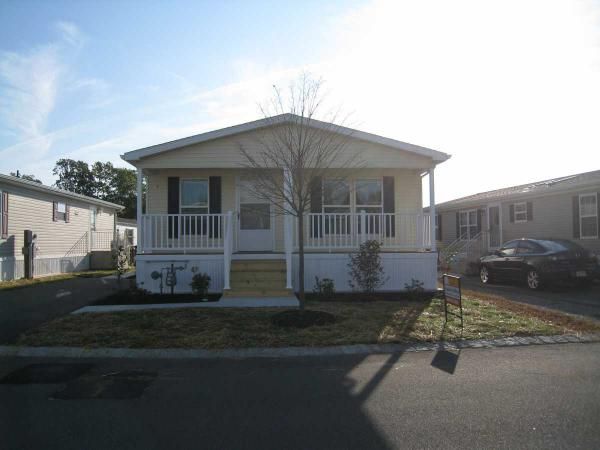 9 Baltimore Avenue, Manahawkin, NJ 08050