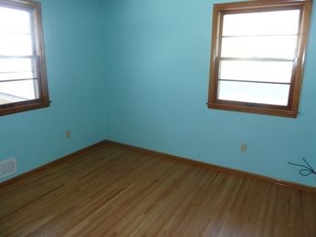 1505 Pacific St, Saint Paul, MN 55106