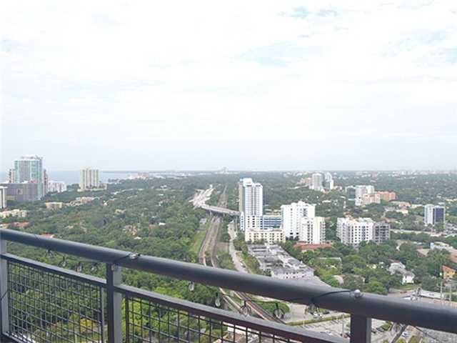 60 SW 13 ST # 2413, Miami, FL 33130