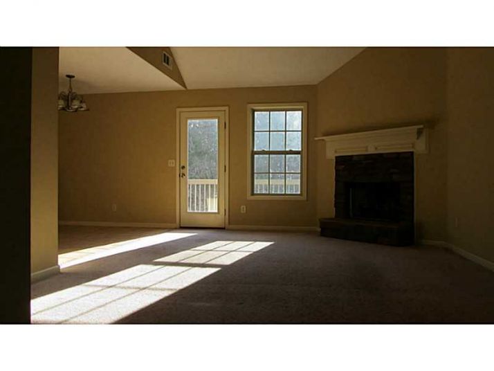 2211 Smallwood Springs Drive, Gainesville, GA 30507