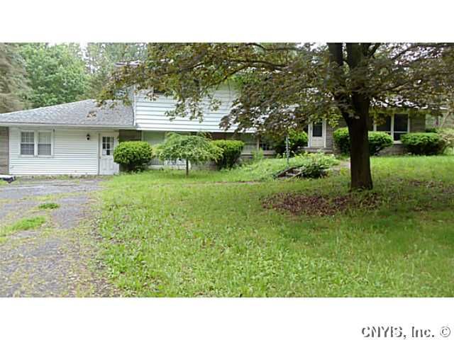 192 Pendergast Road, Phoenix, NY 13135