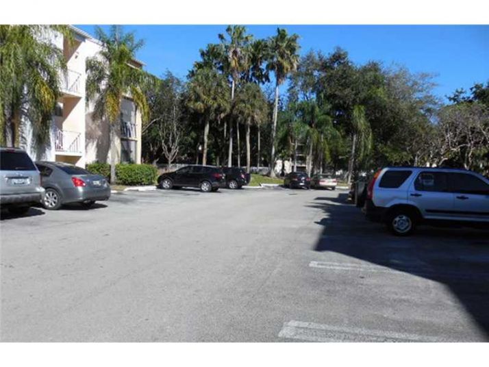 15315 SW 106 TE # 409, Miami, FL 33196