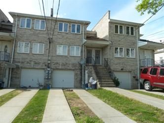 2585 Schurz Ave, Bronx, NY 10465