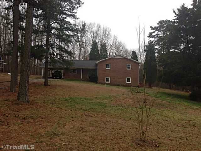3125 Loblolly Dr, Sophia, NC 27350