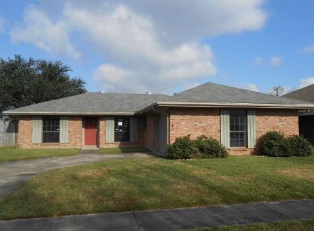 305 Prevost Dr, Houma, LA 70364