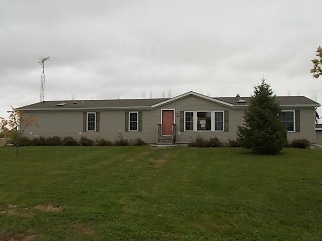 2880 Elo Road, Oshkosh, WI 54904