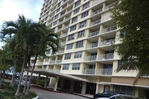 1865 Kennedy Cswy #9H, Miami Beach, FL 33141