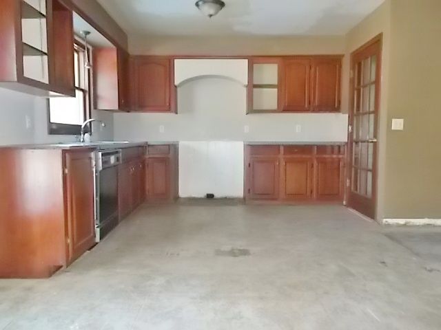 1574 Elizabeth Ln, Essexville, MI 48732