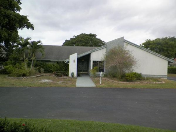 921 Bayberry Point Dr, Fort Lauderdale, FL 33324