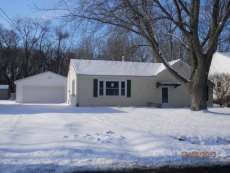 1413 43rd Street, Moline, IL 61265