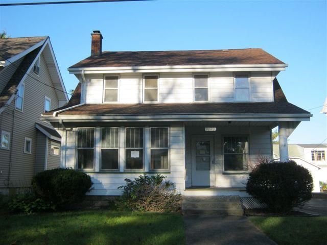 1925 Kirk Ct NW, Canton, OH 44709