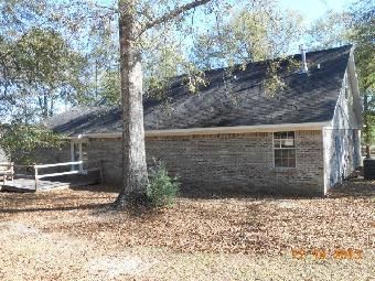 179 Rolling Woods Dr, Lucedale, MS 39452