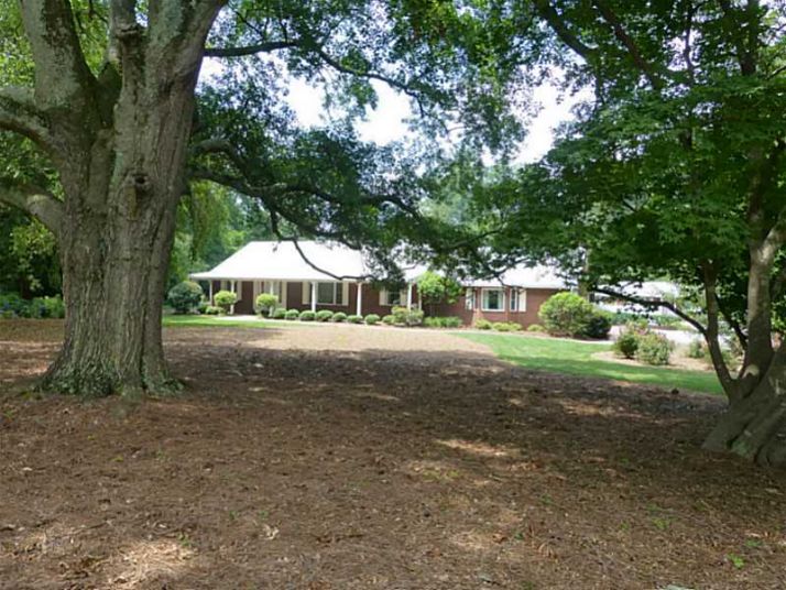 8815 Campbellton Street, Douglasville, GA 30134