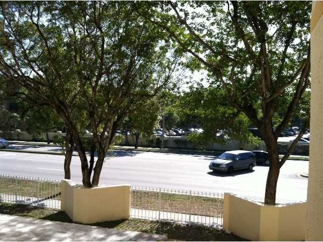 7035 NW 186 ST # D210, Hialeah, FL 33015