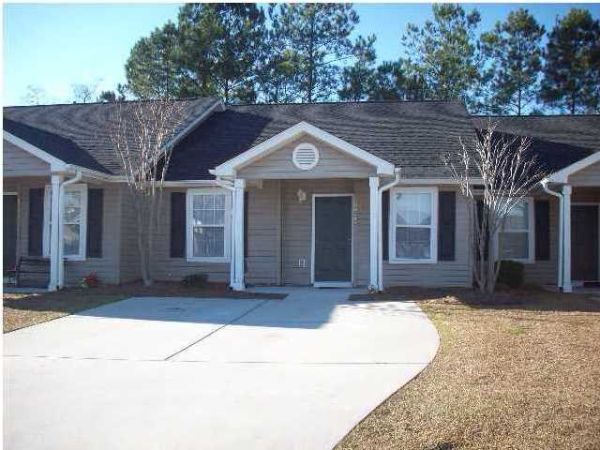 8065 VERMONT RD, North Charleston, SC 29418