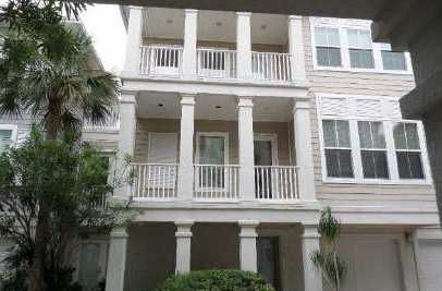 70 Bch Cottage Ln, Atlantic Beach, FL 32233