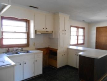 103 Pam St, Dudley, NC 28333