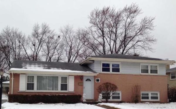 336 Crescent Dr, Glenview, IL 60025