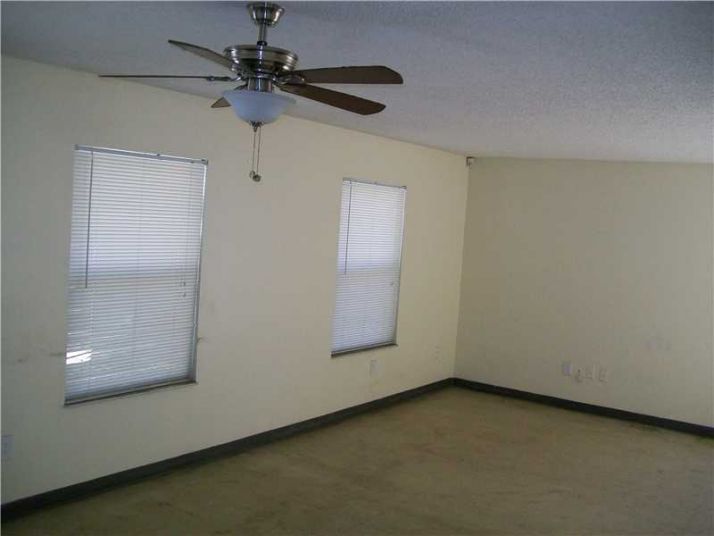 1503 FISH FIN CT, Tampa, FL 33619