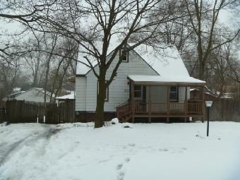 1800 Hiawatha Trail, Round Lake, IL 60073