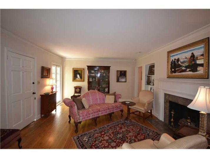 735 Ellsworth Drive, Atlanta, GA 30318