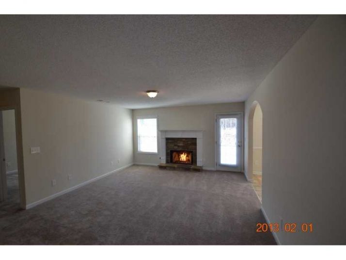 4080 Village Crossing Circle, Ellenwood, GA 30294