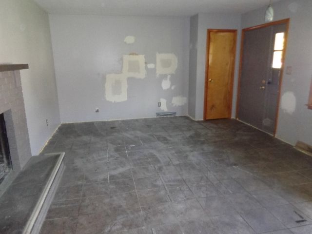 409 John St, Trenton, OH 45067