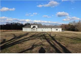 3 McCleskey Drive, Hartselle, AL 35640