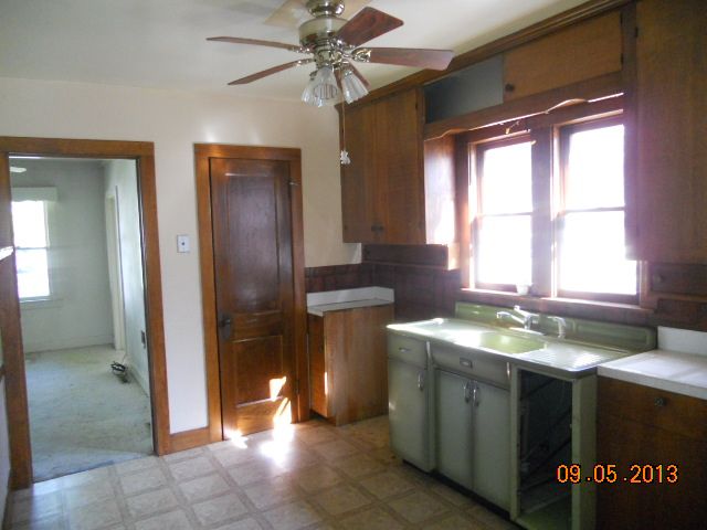 205 N 4th St, Freeland, MI 48623