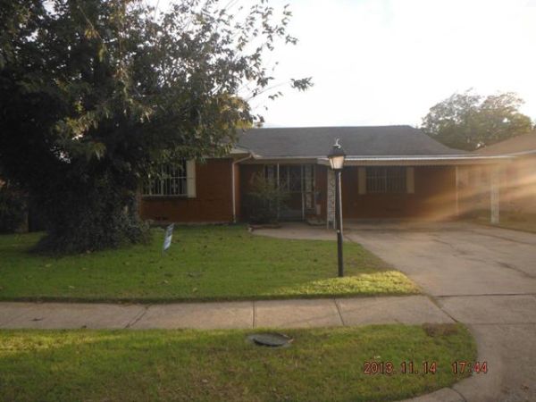 8352 Waterwood Ln, Dallas, TX 75217