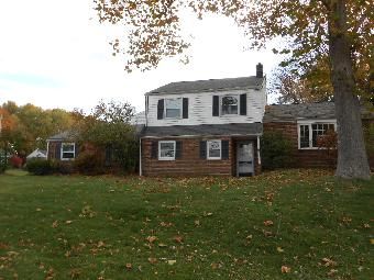 301 Sweetbriar Rd, King Of Prussia, PA 19406